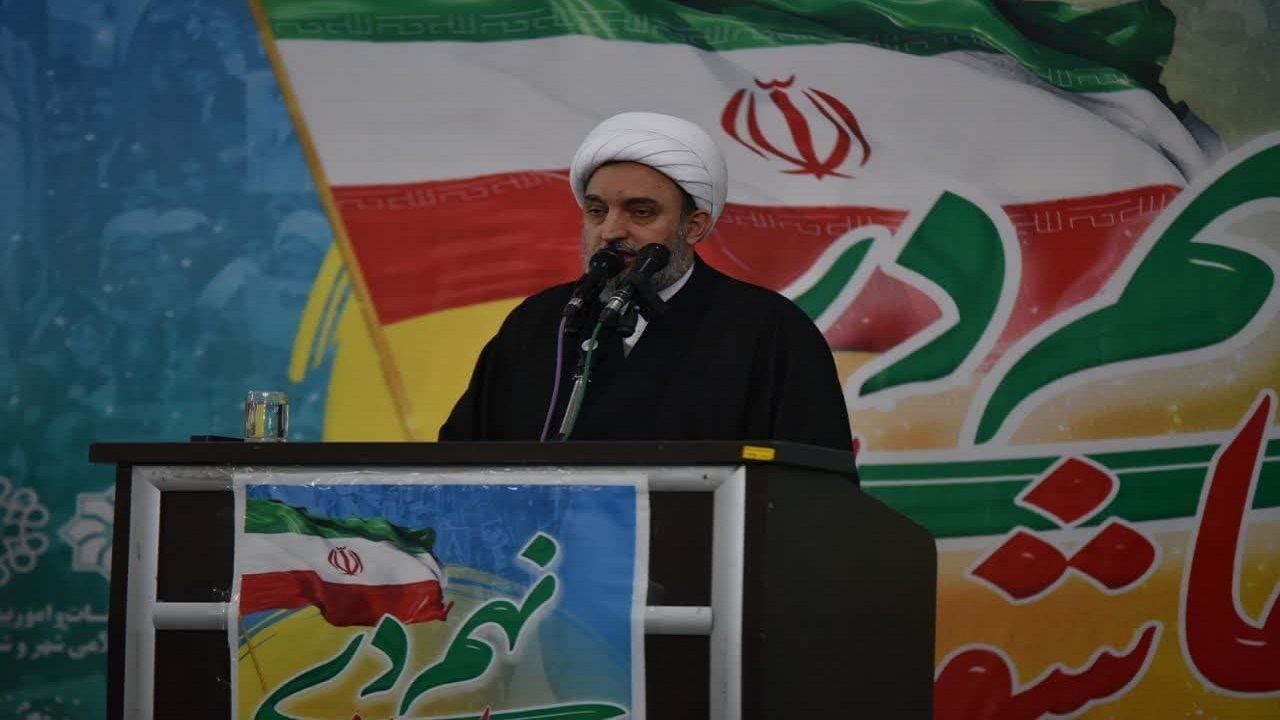 بصیرت ملت ایران، برهم زننده توطئه دشمنان است