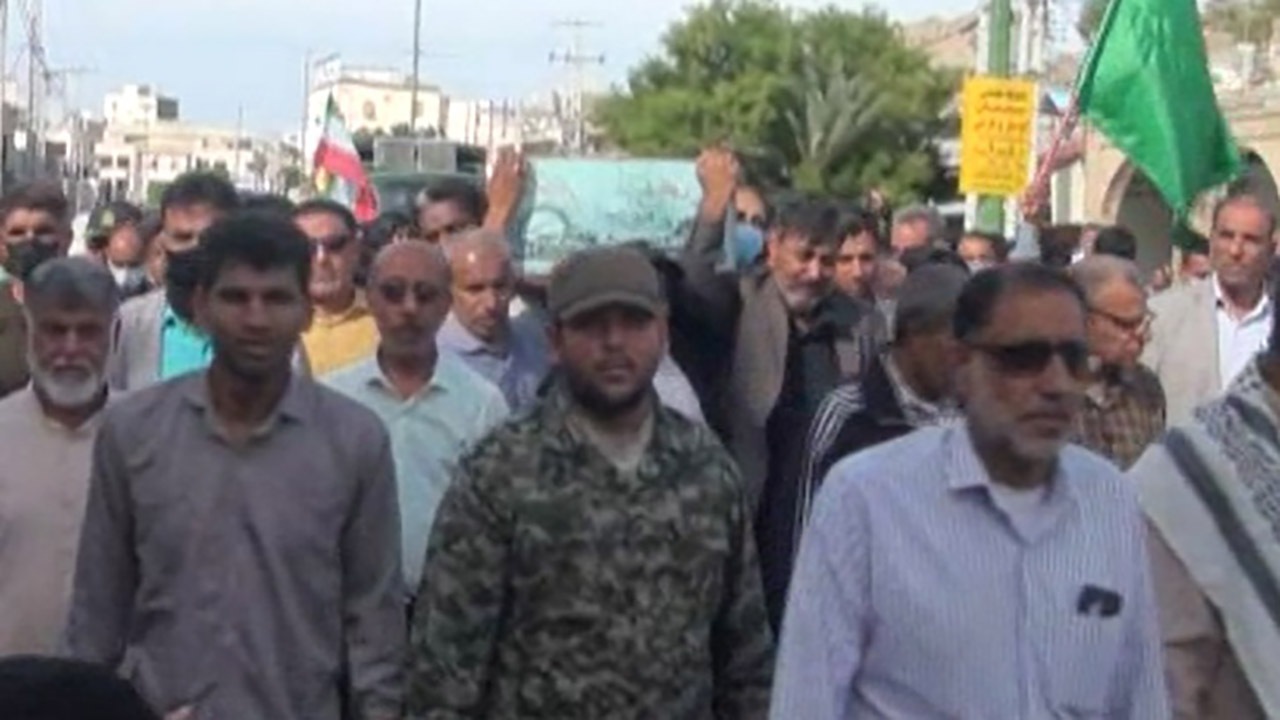 تشییع پیکر شهید گمنام در میناب