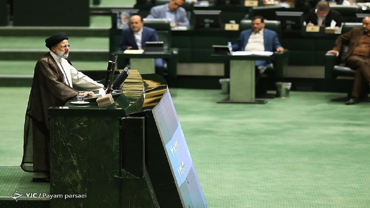 رئیس جمهور برای دفاع از بودجه ۱۴۰۲ فردا به مجلس می‌رود