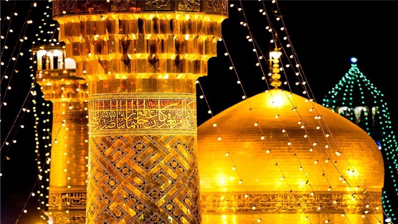 نگاهی به حرم امام رضا (ع) در یکی از شب‌های ماه رجب + فیلم