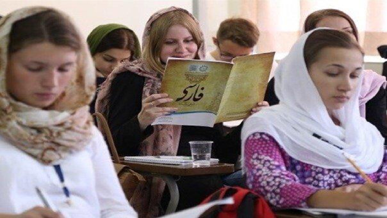 ضرورت ارتقای کیفیت آموزش زبان فارسی به دانشجویان بین المللی حاضر در ایران