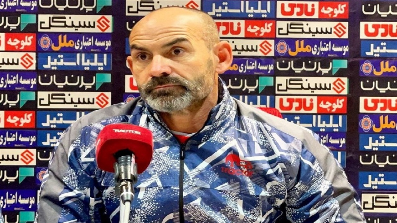 نصیرزاده: پیشنهادی برای حضور خمز در تیم ملی فوتبال دریافت نکردیم