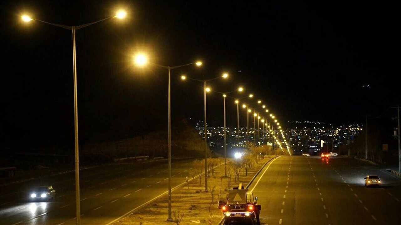 جاده‌های اصفهان روشن می‌شود