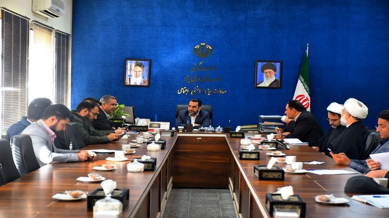 پدرانه و دلسوزانه، دانشجویان را به امر ازدواج تشویق کنید