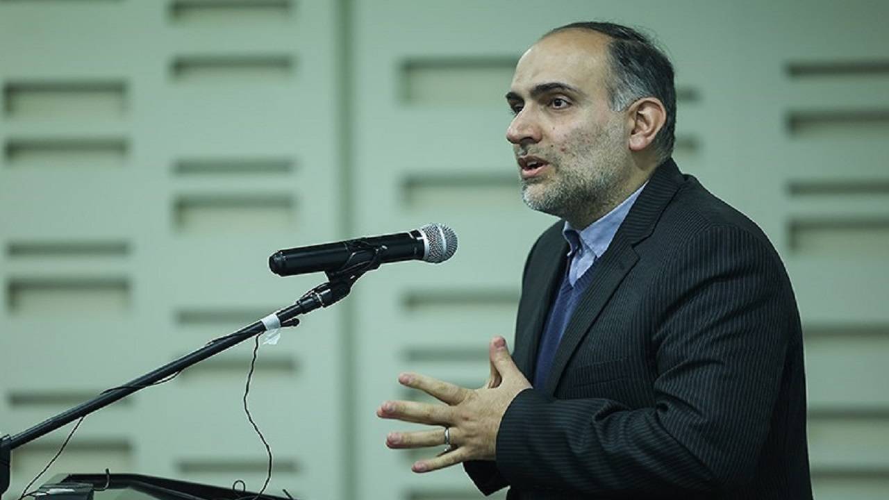 وجود چالش فرهنگی در حوزه پوشاک/ به شرکت کنندگان در نمایشگاه‌ها تسهیلات پرداخت می‌شود