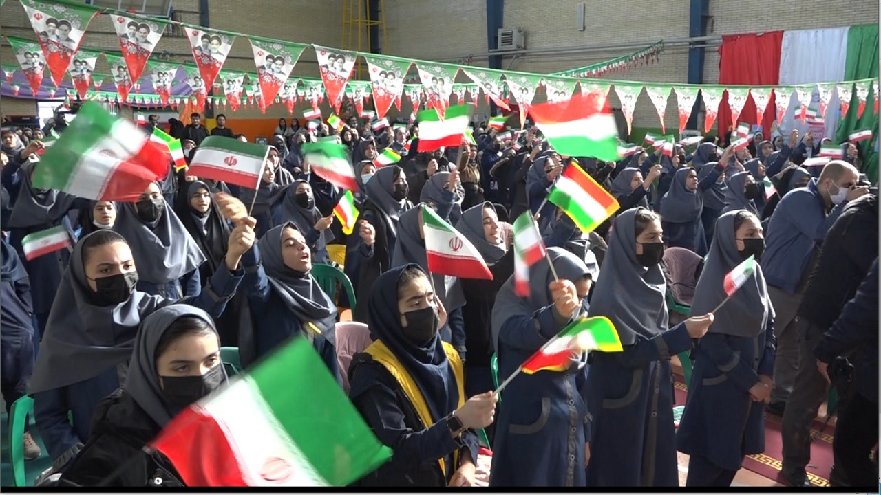 نواخته شدن زنگ انقلاب در استان همدان