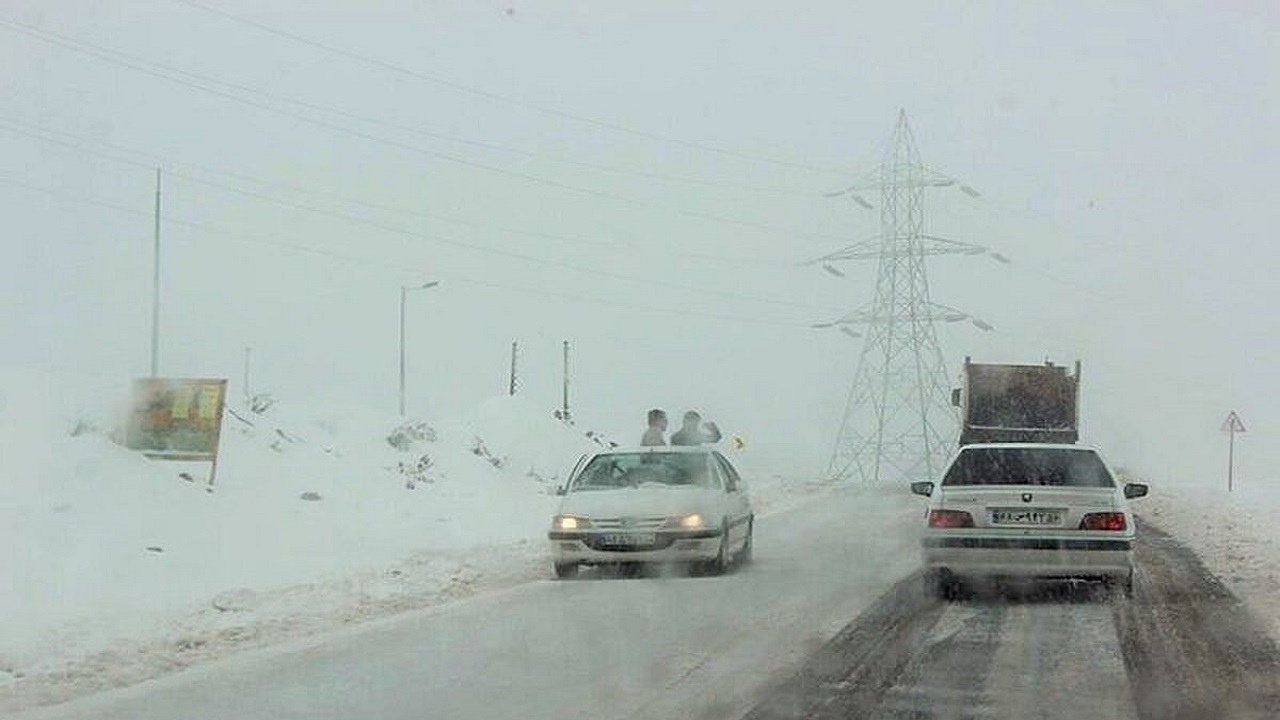 هنگام تردد در مسیر‌های اصلی اردل زنجیر چرخ ببندید