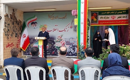 زنگ انقلاب ۴۴ ساله در دیار میرزا نواخته شد