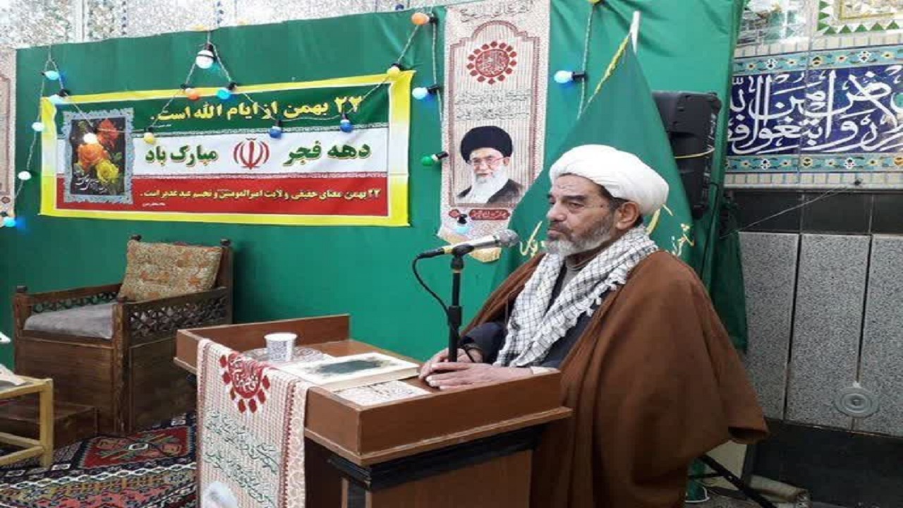  خدمت به مردم در تمامی عرصه‌ها وظیفه دینی و شرعی مسئولان است