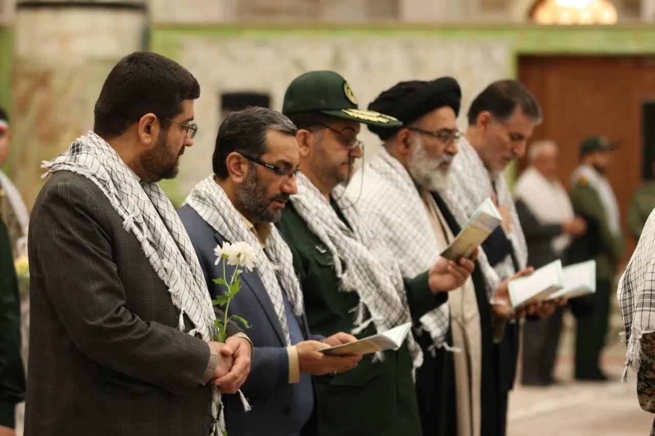 تجدید بیعت بسیجیان کاشان با امام راحل + تصاویر