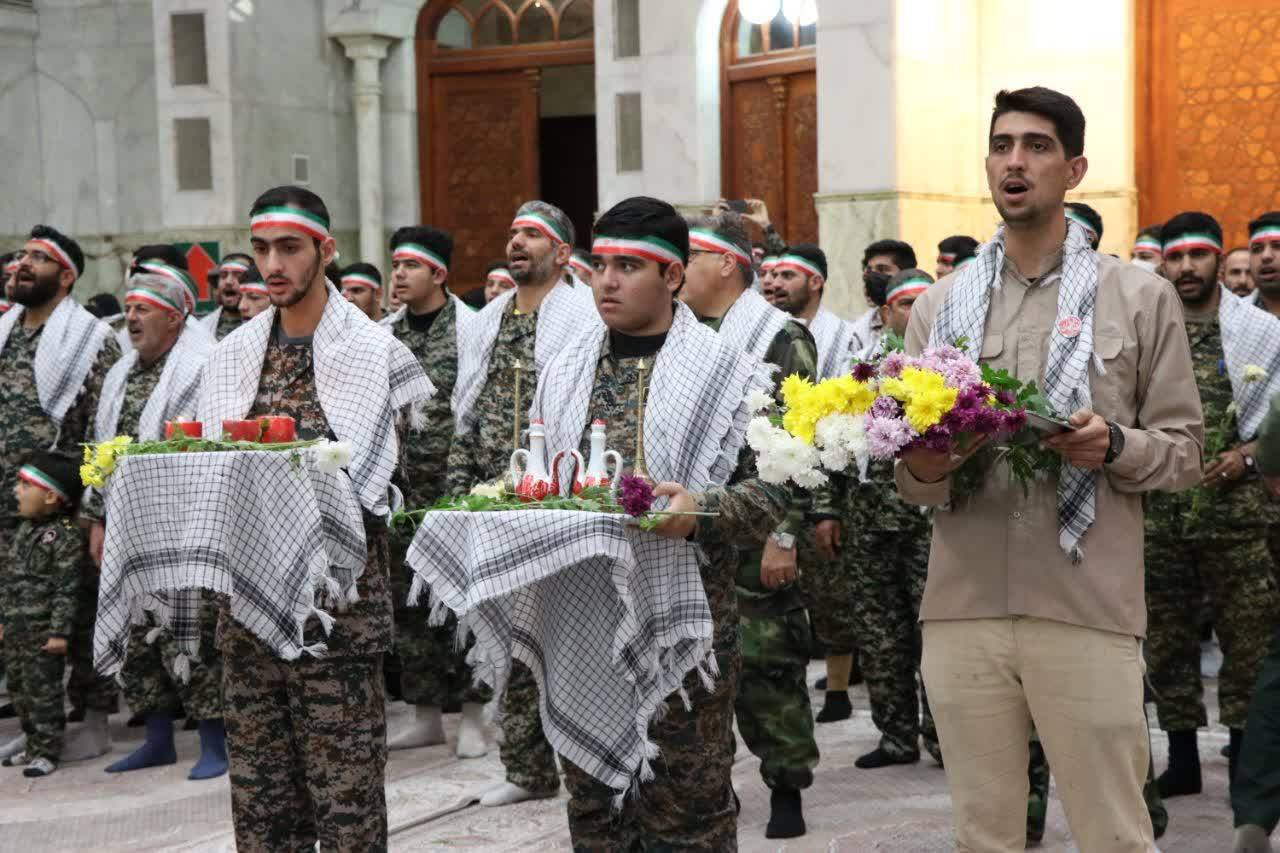 تجدید بیعت بسیجیان با امام راحل