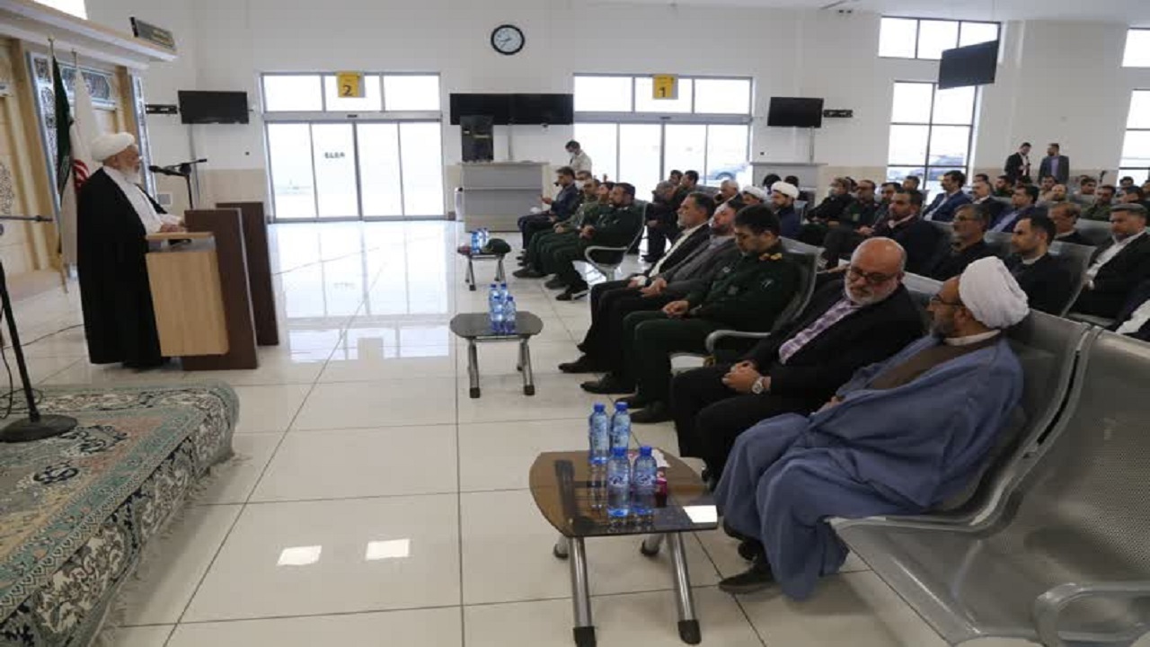 اتکا به خدا رمز پیروزی انقلاب اسلامی بود/ تاکید امام خمینی (ره) بر ریشه‌کنی طاغوت