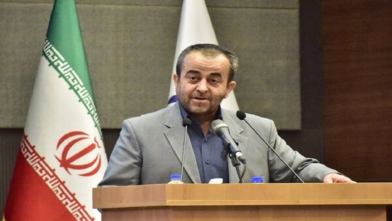 دستاوردهای نظام با زبان‌های مختلف برای مردم تبیین شود