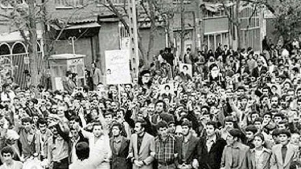 مستندی از روزهای انقلاب + فیلم
