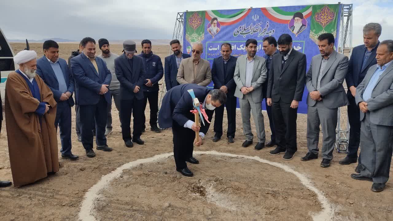 کلنگ ۲ طرح در رفسنجان بر زمین زده شد/ افتتاح تله متری آب و فاضلاب رفسنجان+ تصاویر