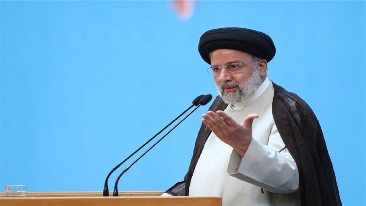 کمبود مدرسه در نقاط مختلف با همت دولت و کمک خیرین برطرف می‌شود