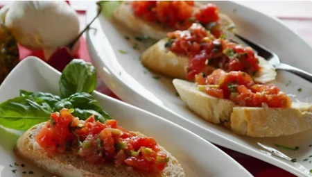 بروشتا گوجه فرنگی رژیمی بروشتا گوجه فرنگی رژیمی