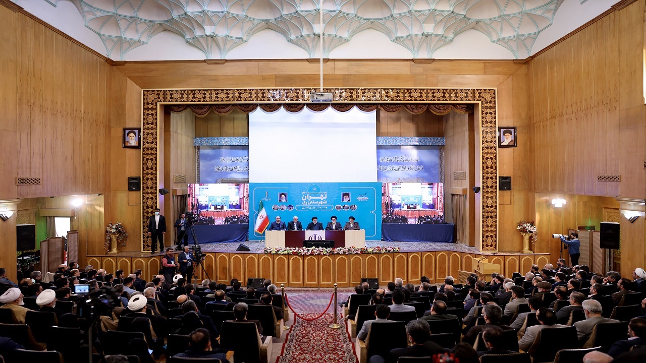 عدالت اداری ایجاب می‌کند که بهترین افراد در صدر کار‌ها حضور داشته باشند