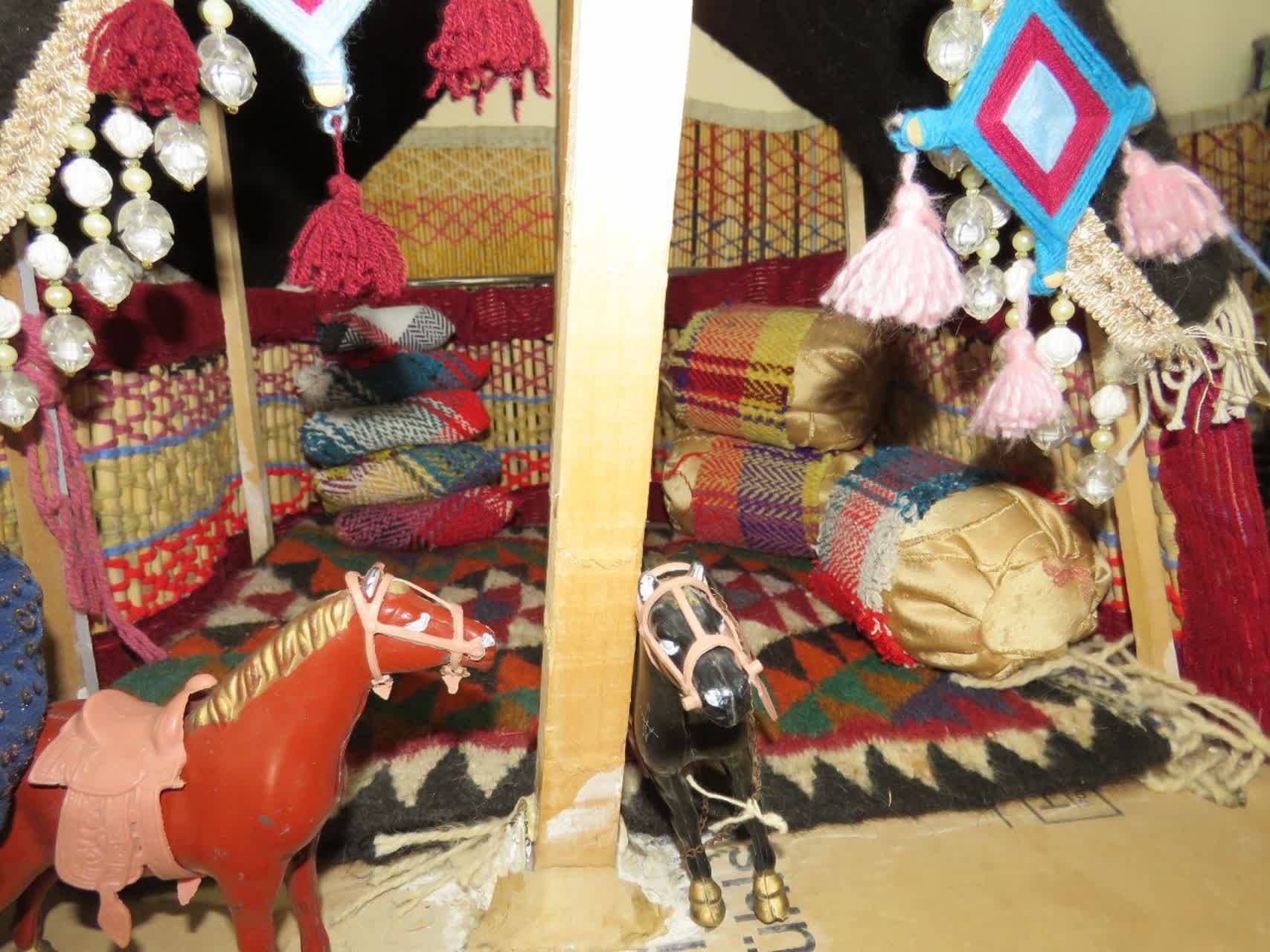 برپایی نمایشگاه صنایع دستی و غذاهای محلی در رومشکان + تصاویر