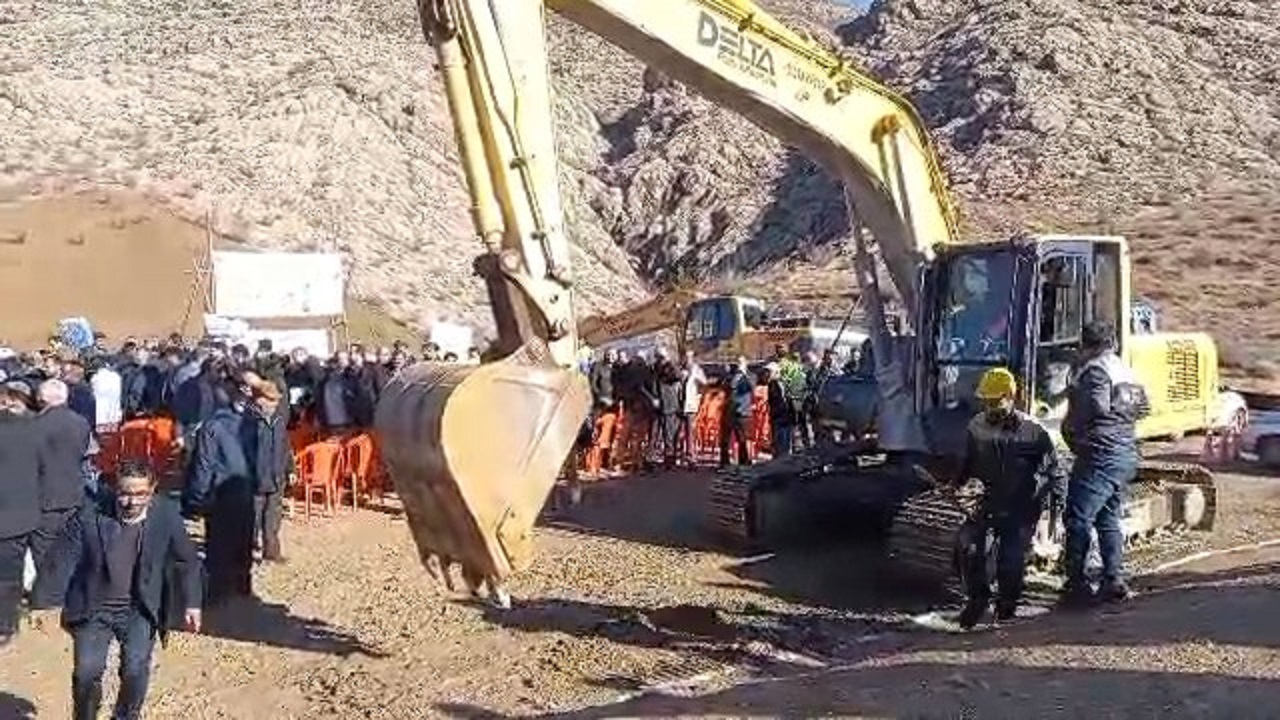بهره برداری از ۵۳ طرح در مانه و سملقان