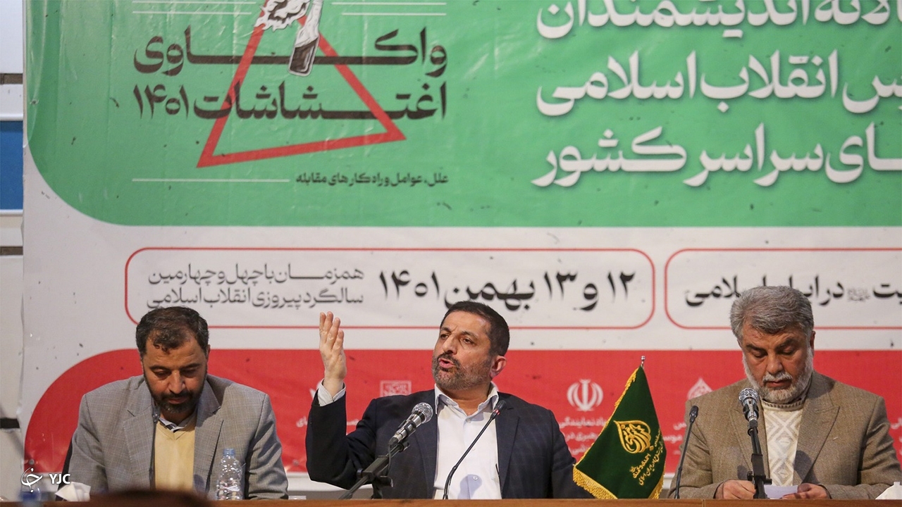 تقویت فرهنگ، موجب تقویت اقتصاد و سیاست می‌شود