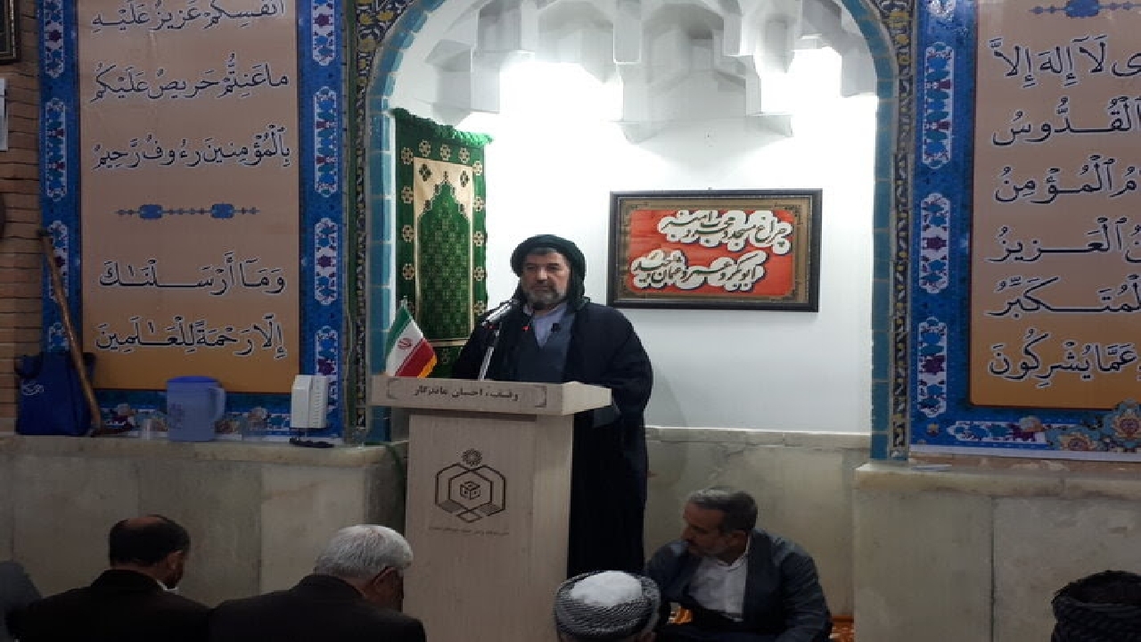 مسئولان ساده زیستی را اولویت خود قرار دهند