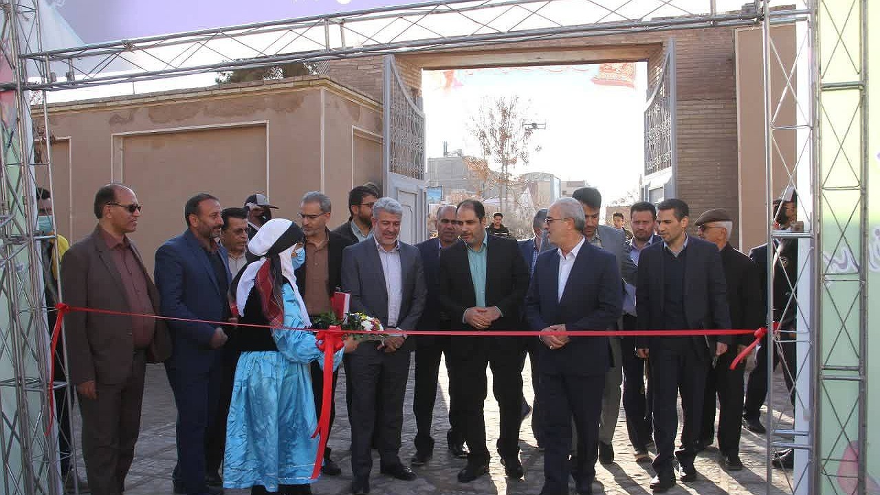 باغ موزه فرش دستباف و سنگ استان کرمان افتتاح شد + تصاویر