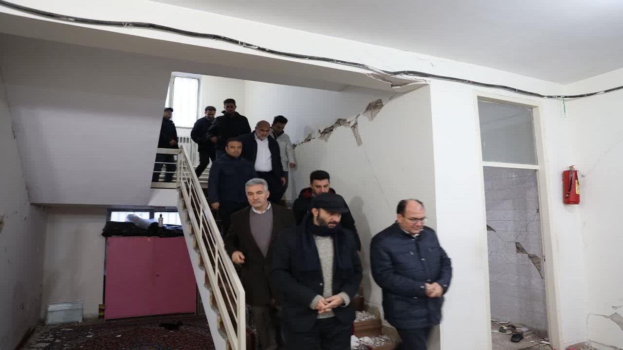 نوسازی سریع دانشگاه فرهنگیان و مدارس تخریب شده خوی