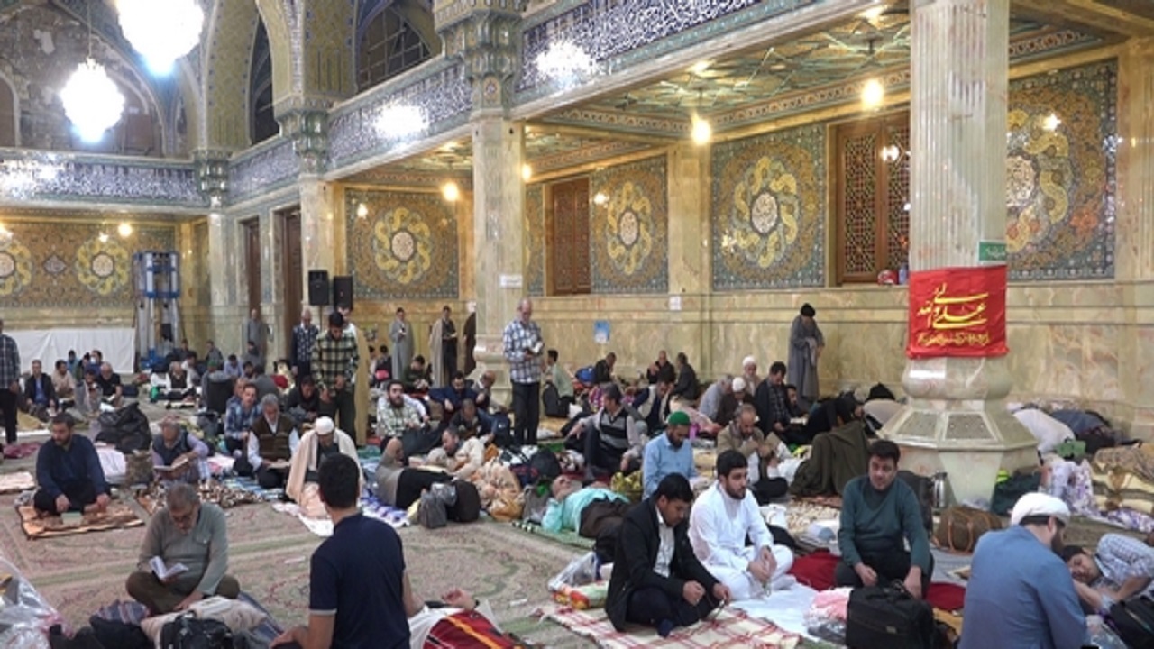 مراسم معنوی اعتکاف در قم آغاز شد