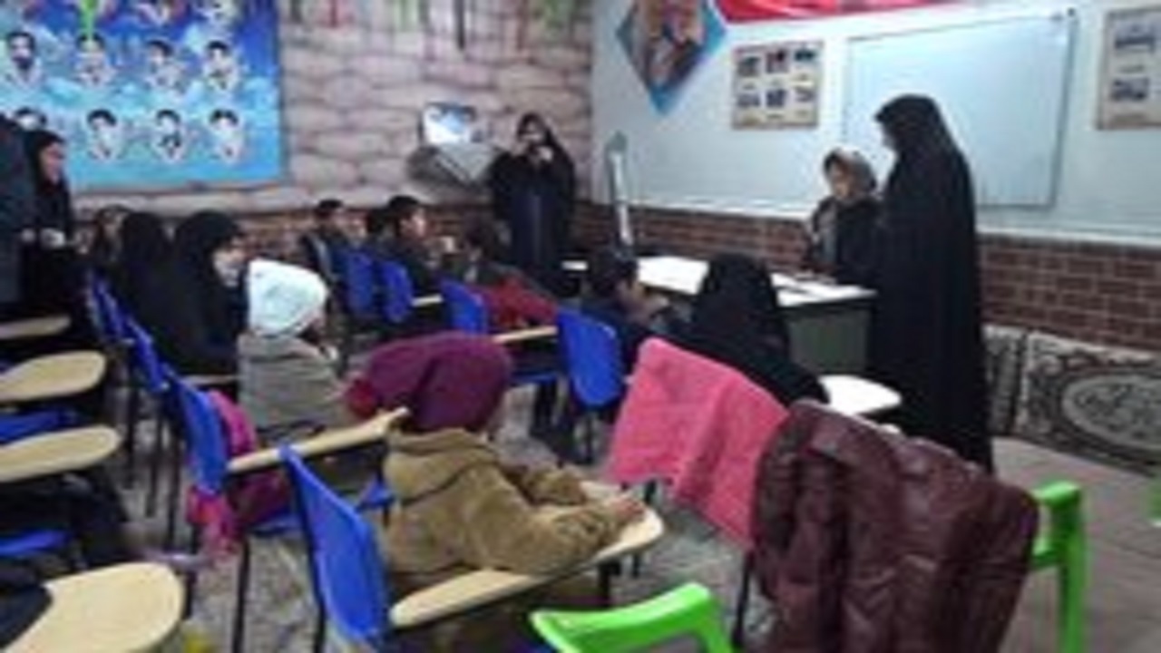آغاز طرح کمک تحصیلی دانش آموزان محروم در دامغان