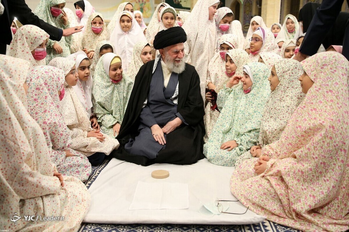 جشن تکلیف دختران در مصلی حرم حضرت عبدالعظیم(ع)