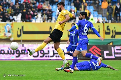 لیگ برتر فوتبال / سپاهان اصفهان ۴ - گل گهر سیرجان ۱