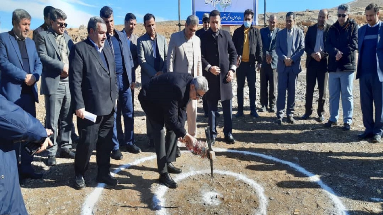 کلنگ زنی ساخت ۱۵۰۰ واحد مسکونی در قالب طرح نهضت ملی مسکن نهاوند