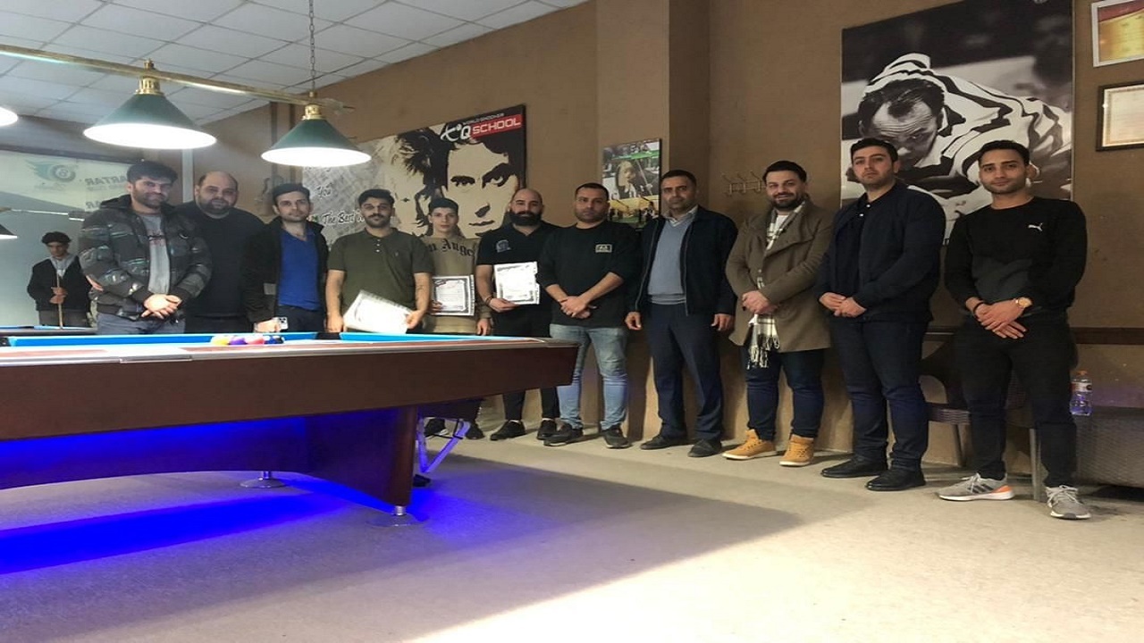 عزت اللهی قهرمان اولین دوره جام ستارگان پاکت بیلیارد مازندران