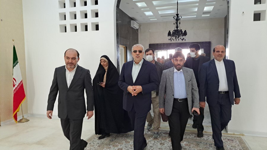وزیر نفت وارد بندرعباس شد
