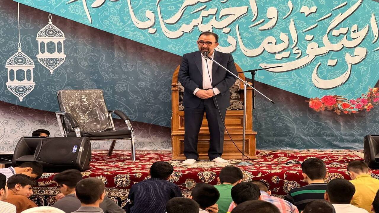 نظام اسلامی ۴۴ سال مقتدرانه پیش رفته است