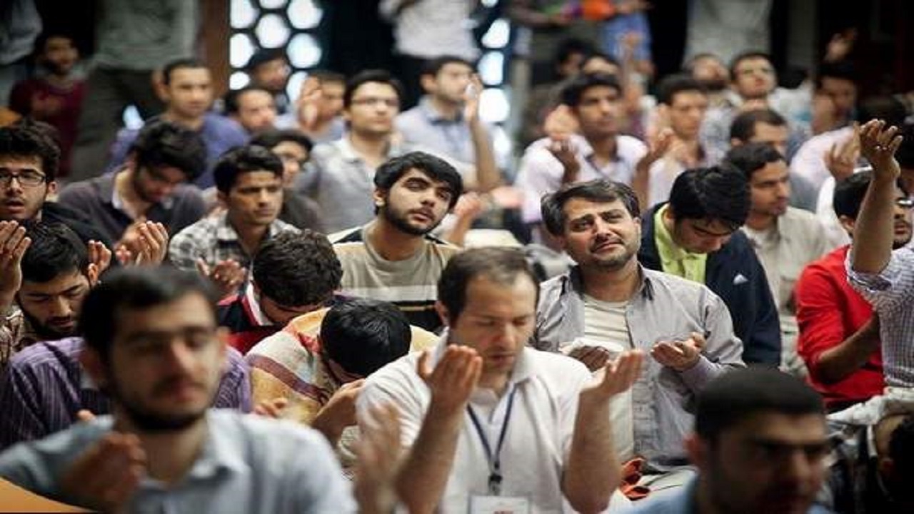 مراسم معنوی اعتکاف در چهارمحال و بختیاری آغاز شد