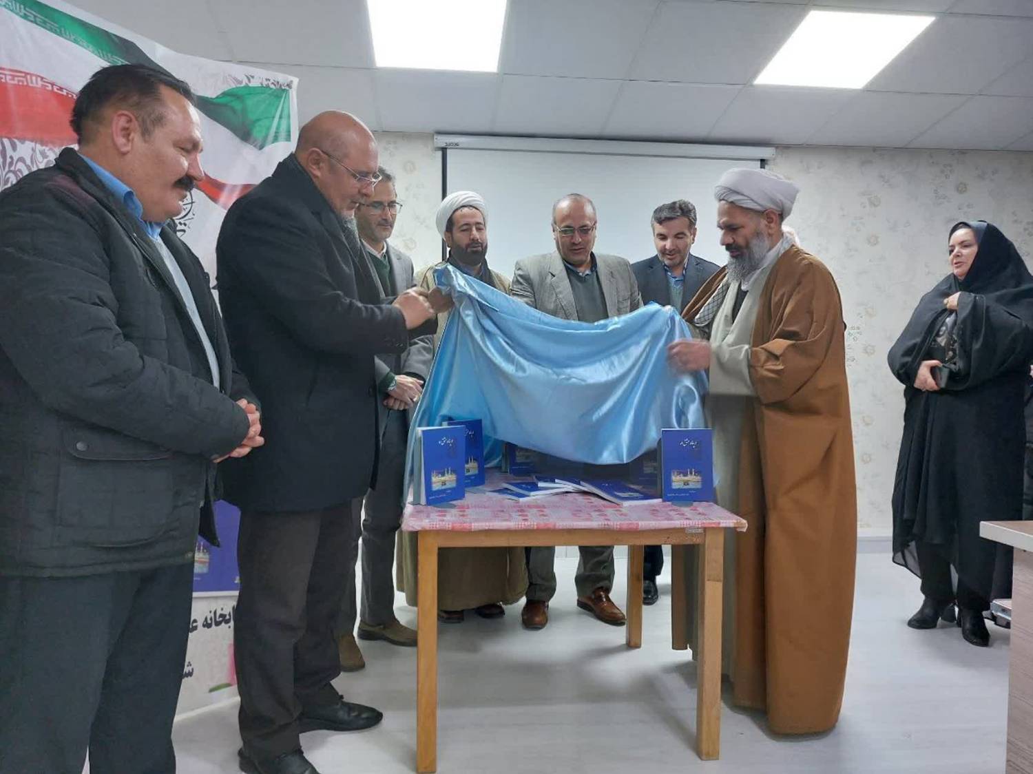 رونمایی از کتاب شعر