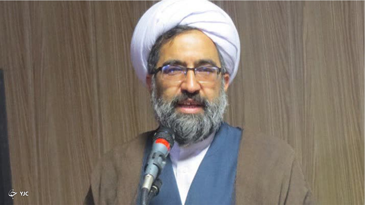 دهه فجر دهه بررسی عملکرد سالانه مسئولان باشد