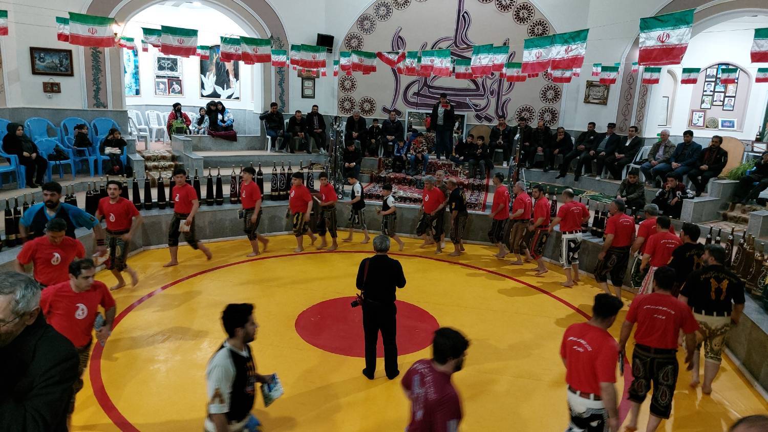 ورزش زورخانه ای و باستانی