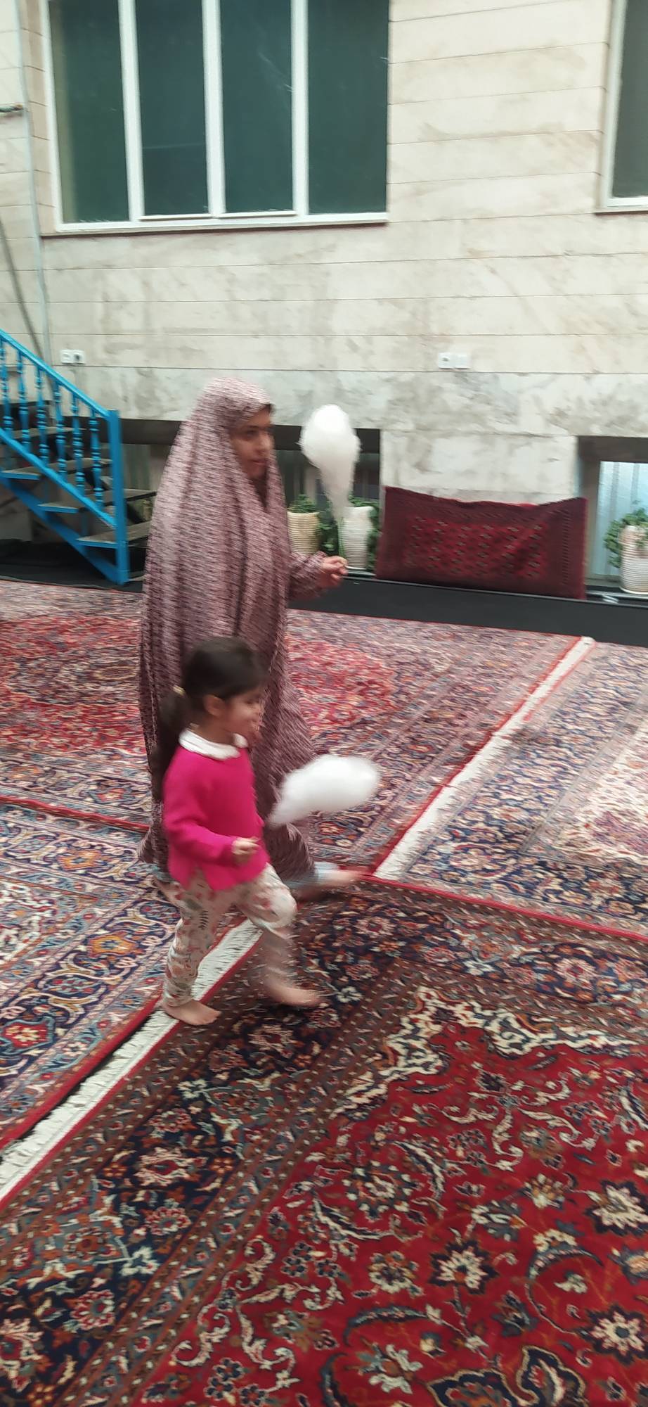 اعتکاف خانوادگی در مساجد/ از کودک 3 ماهه تا پیرمرد 81 ساله