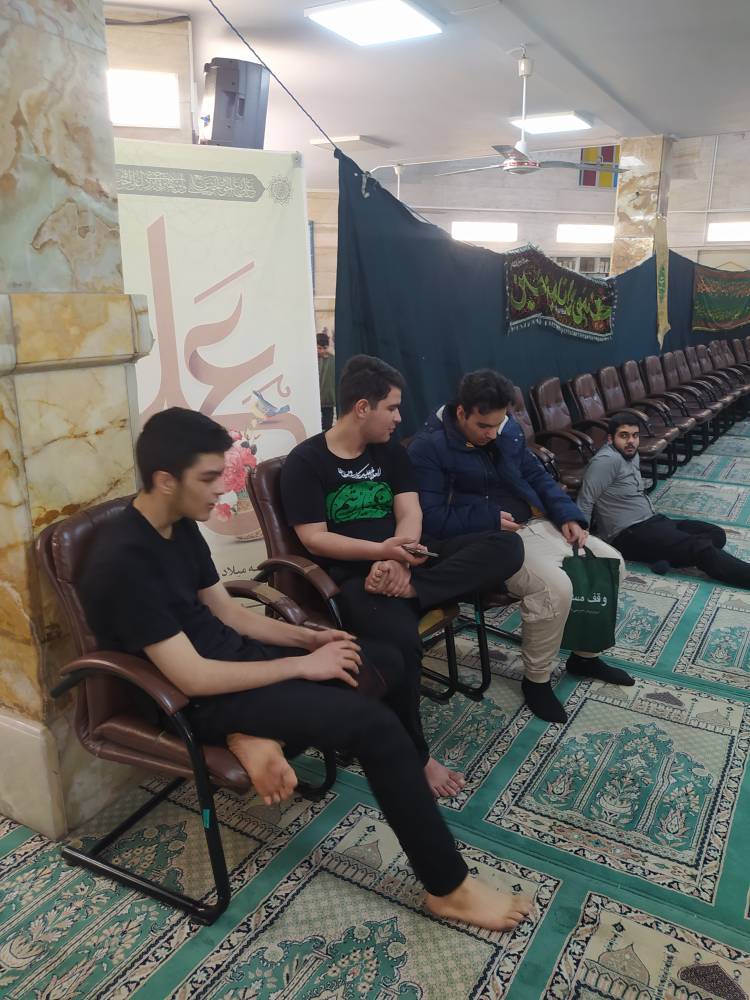 اعتکاف خانوادگی در مساجد/ از کودک 3 ماهه تا پیرمرد 81 ساله