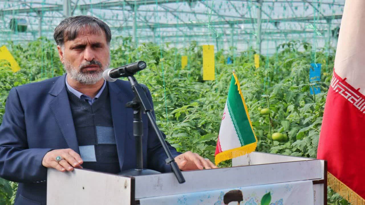 افتتاح گلخانه هیدروپونیک در روستای بیدک
