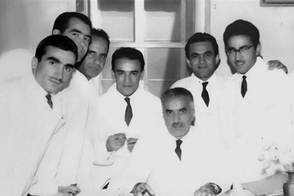 دکتر قریب و شاگردان