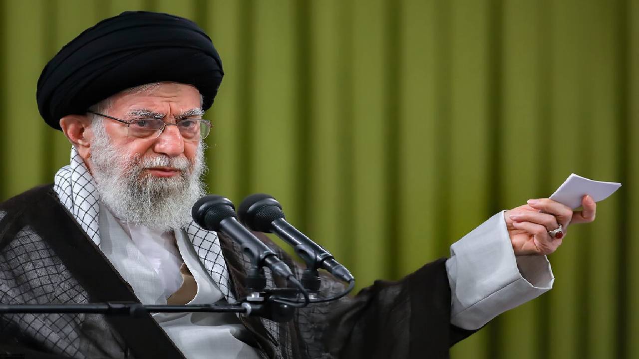 عفو معیاری رهبرانقلاب چیست و شامل چه کسانی می‌شود؟