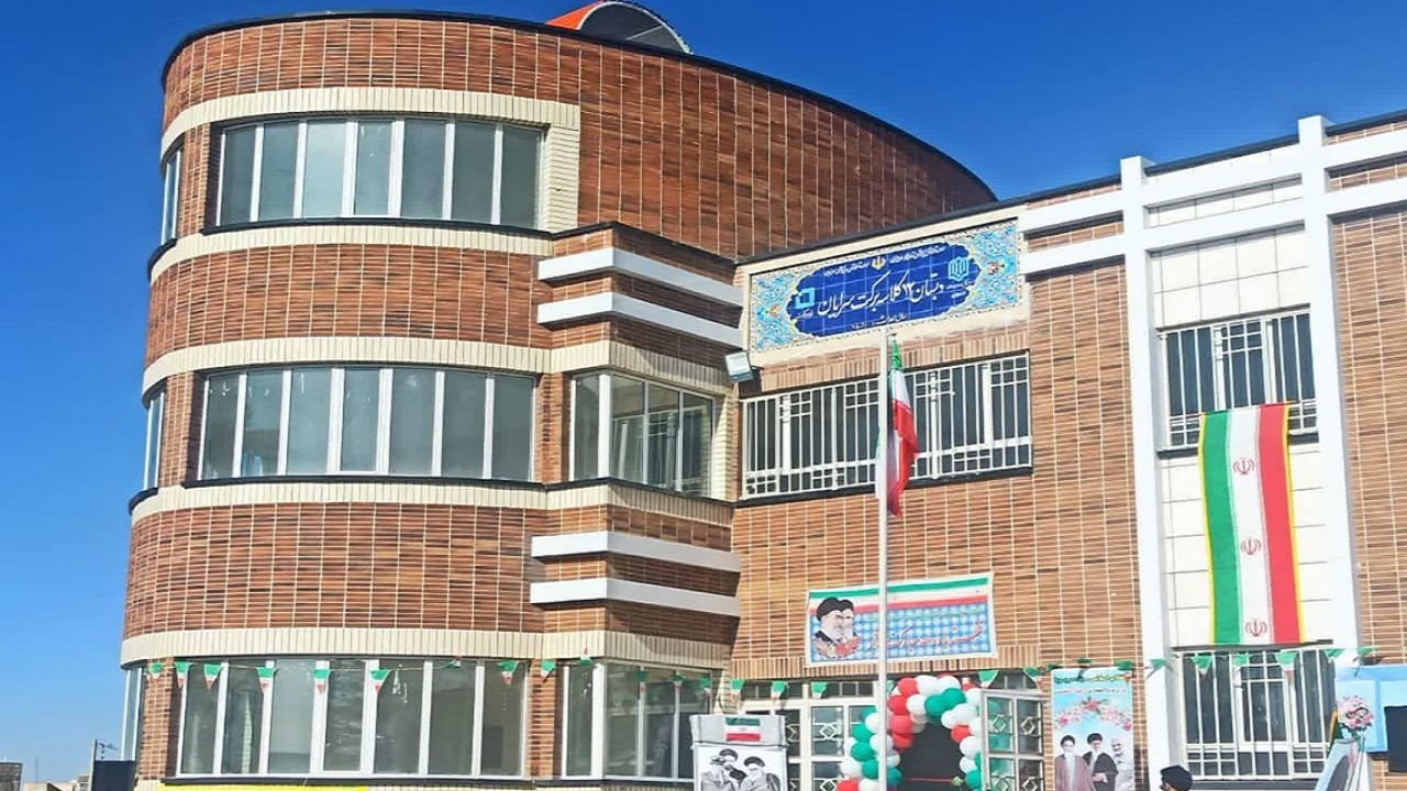 افتتاح دبستان ۱۲ کلاسه برکت سرایان