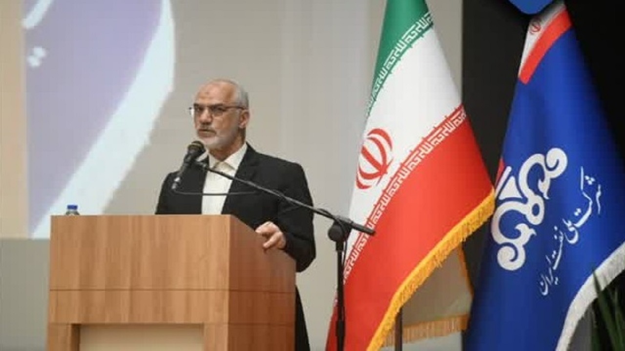 نفت و صنعت رابطه تنگاتنگی باهم دارند