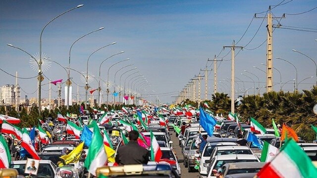 برگزاری راهپیمایی ۲۲ بهمن قم از میدان جانبازان تا میدان آستانه