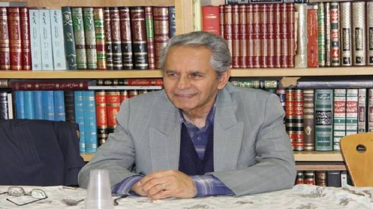 تداوم چهل ساله جایزه کتاب سال حائز اهمیت است