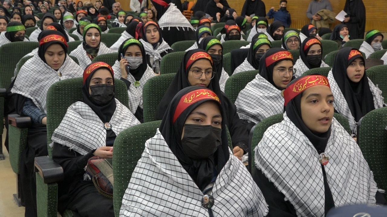 ۳۰۰ دانش آموز دختر همدانی به مناطق عملیاتی جنوب اعزام شدند